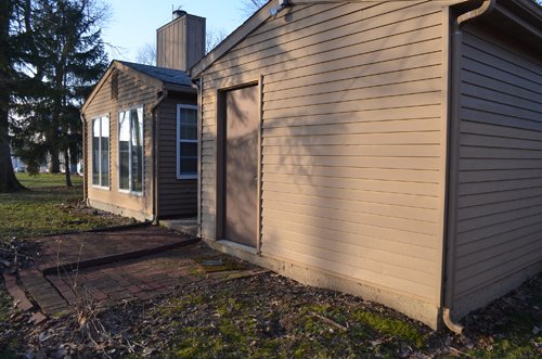 Property photo 2 - 3 Bedroom Ranch in Woodridge Estates - Real Estate Auction